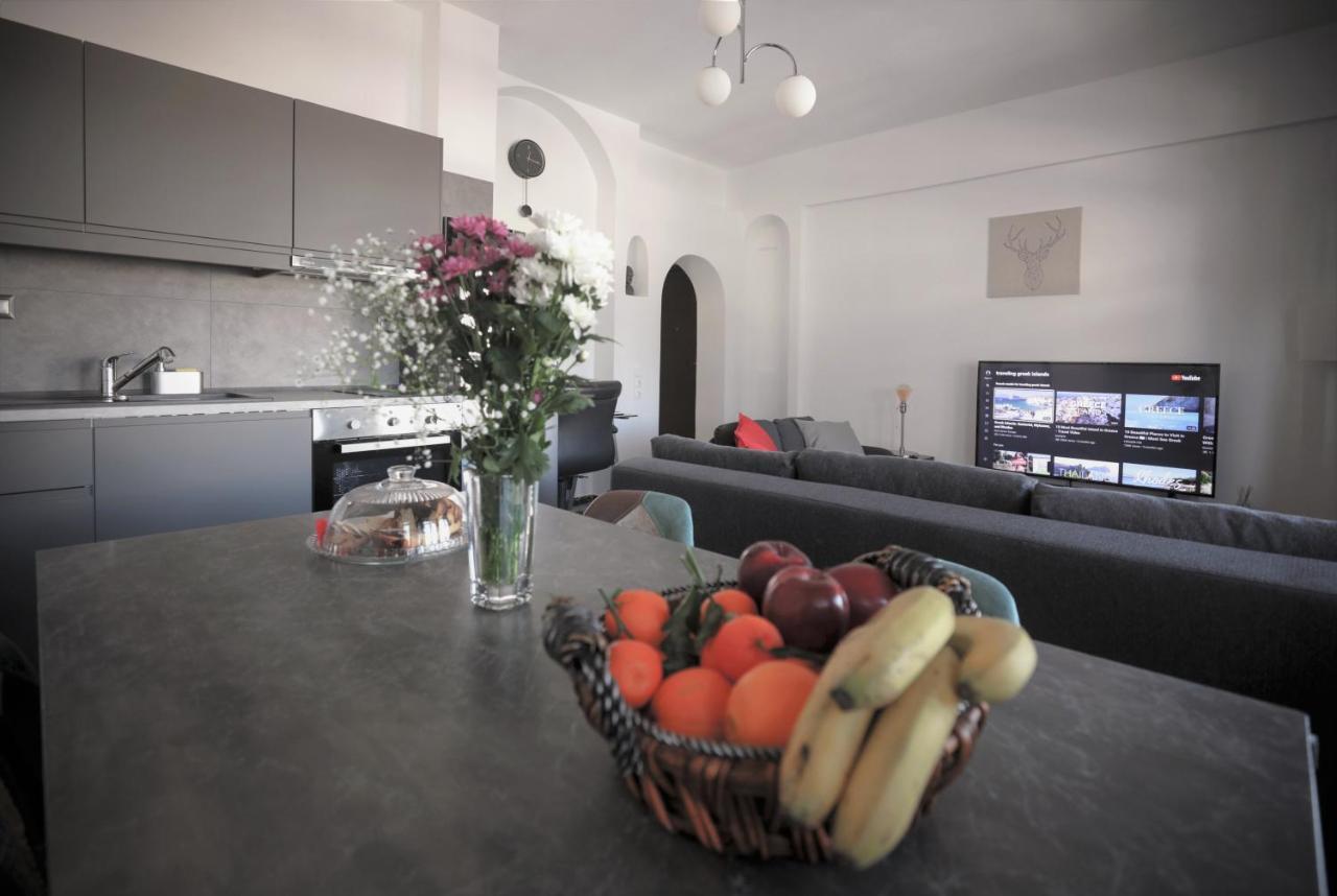 Modern 2 Bedroom Apartment Next To Metro - Marousi เอเธนส์ ภายนอก รูปภาพ