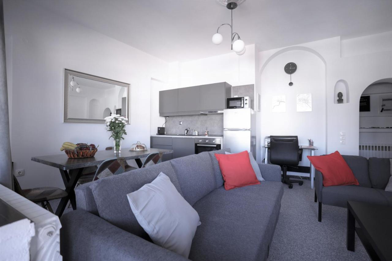 Modern 2 Bedroom Apartment Next To Metro - Marousi เอเธนส์ ภายนอก รูปภาพ
