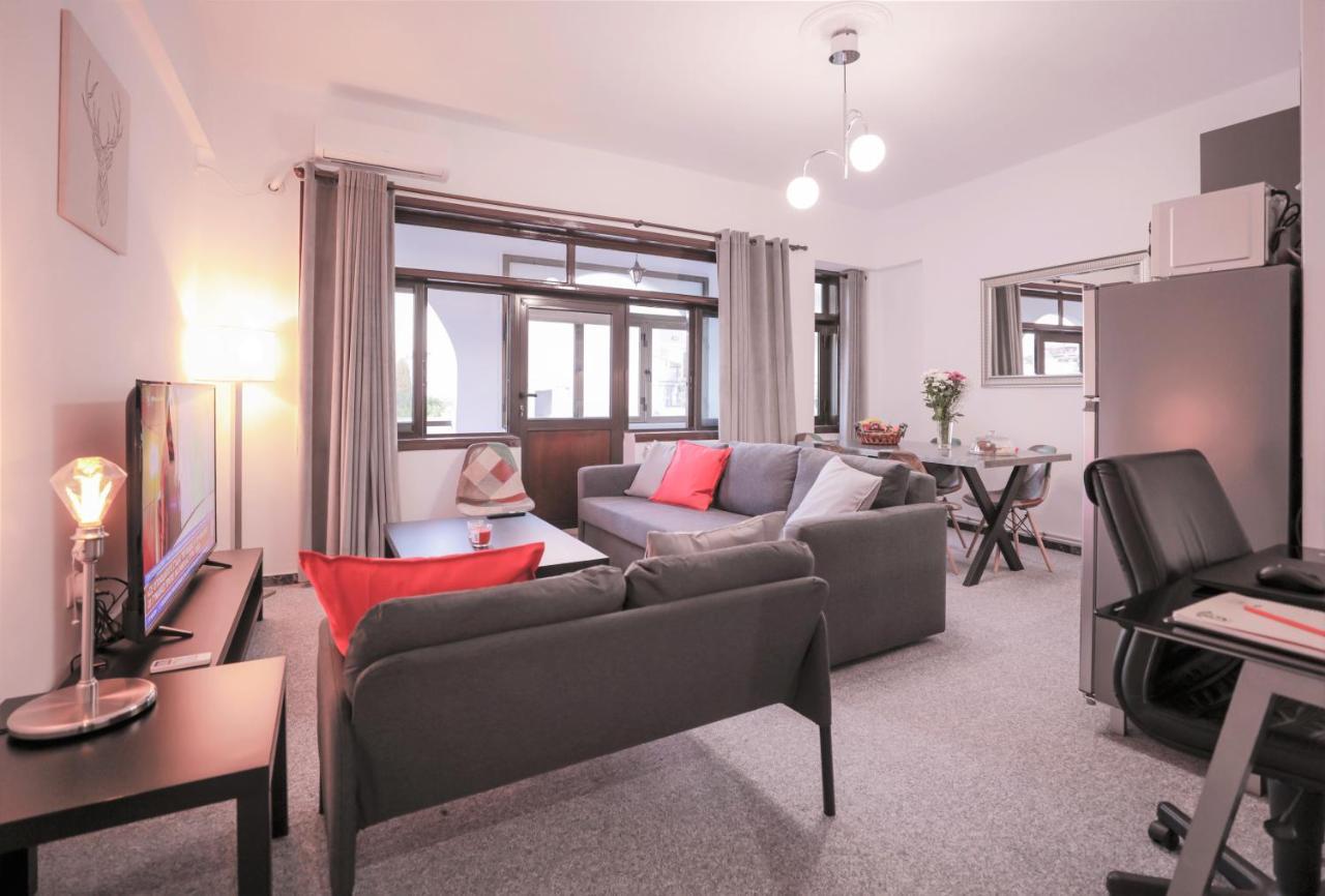 Modern 2 Bedroom Apartment Next To Metro - Marousi เอเธนส์ ภายนอก รูปภาพ